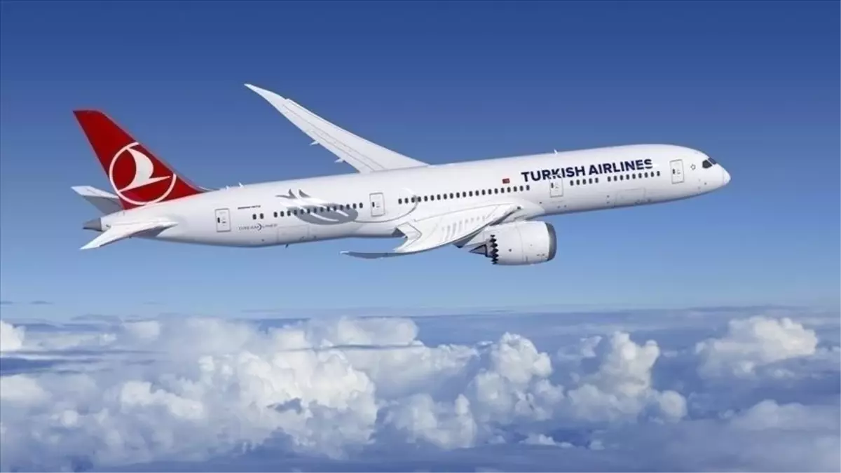 Türk Hava Yolları kabin memuru alımı ne zaman, başvuru şartları nelerdir? THY Kabin memuru şartları!