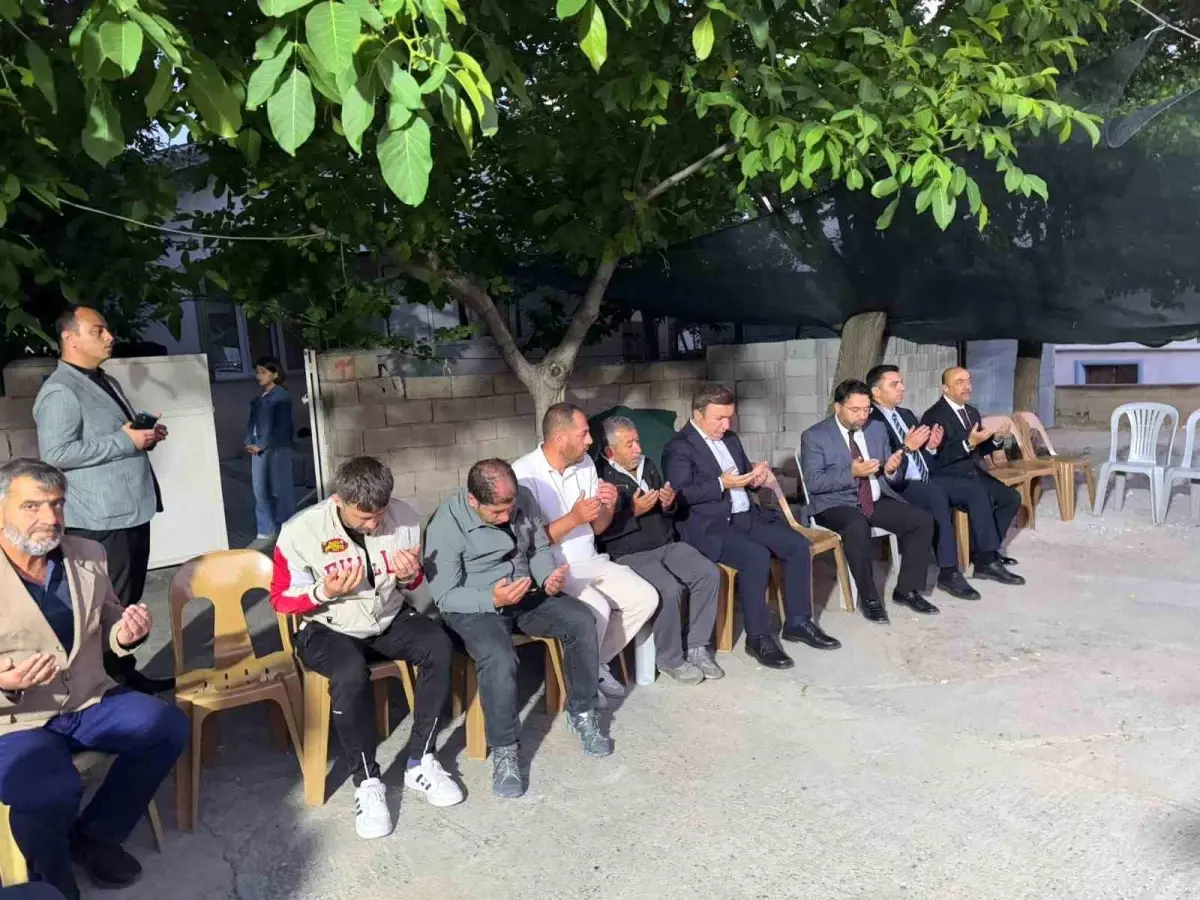 Erzincan Valisi Aydoğdu'dan Kaza Mağdurlarına Taziye Ziyareti