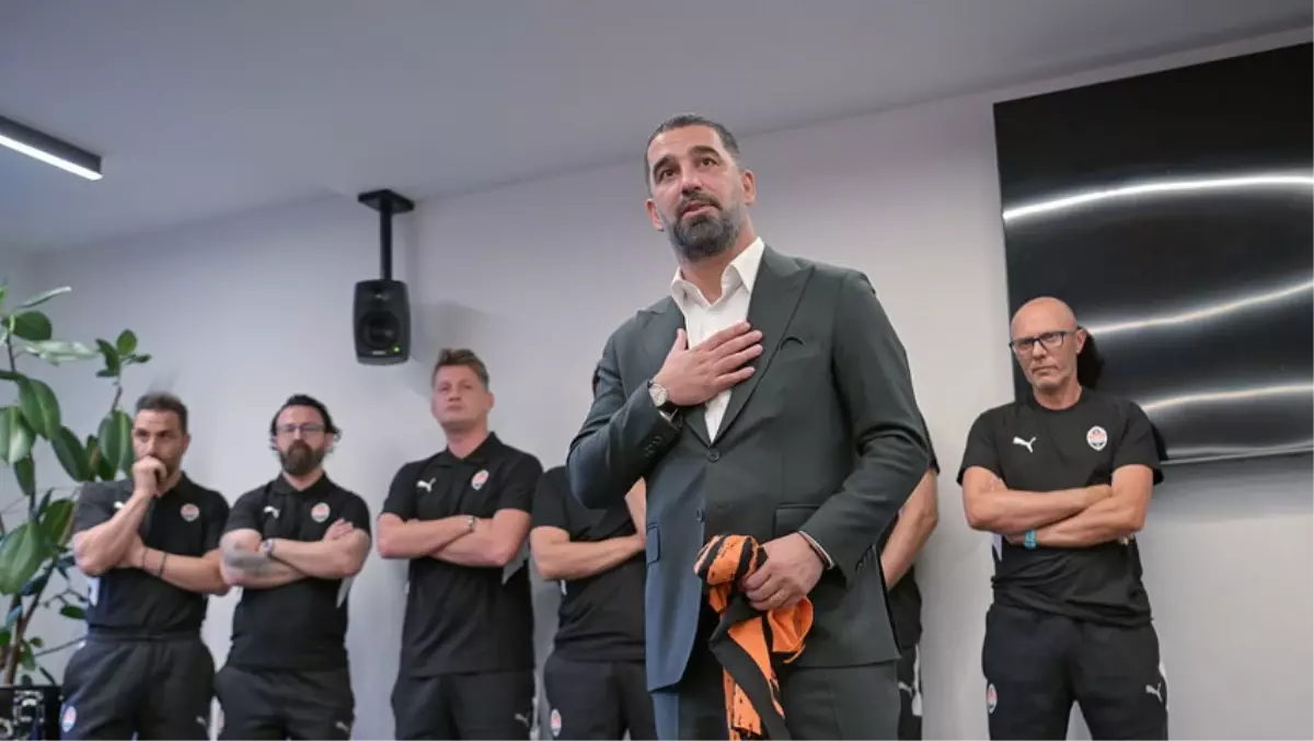 Arda Turan, Shakhtar Donetsk ile İlk Antrenmanına Çıktı