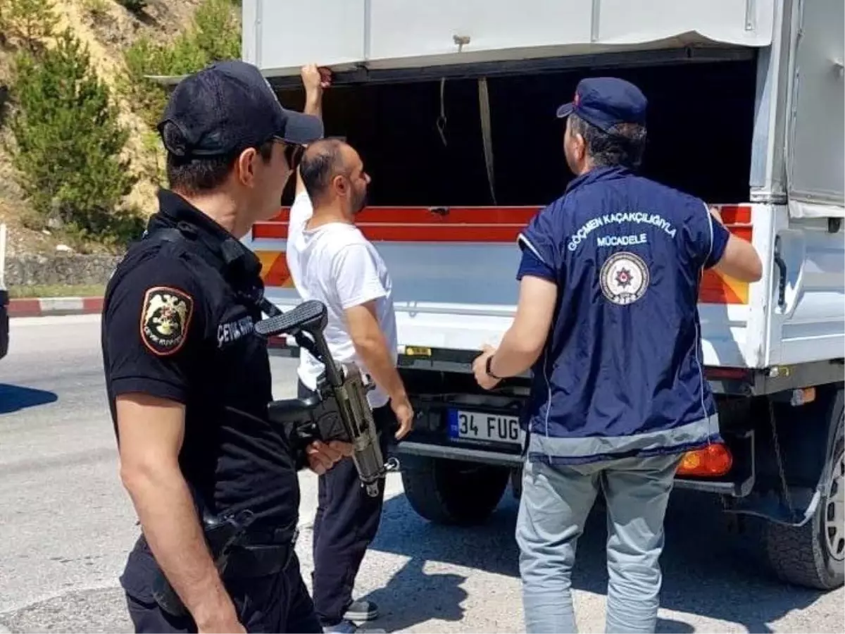 Bilecik'te Düzensiz Göç ve Kaçakçılıkla Mücadele Uygulaması