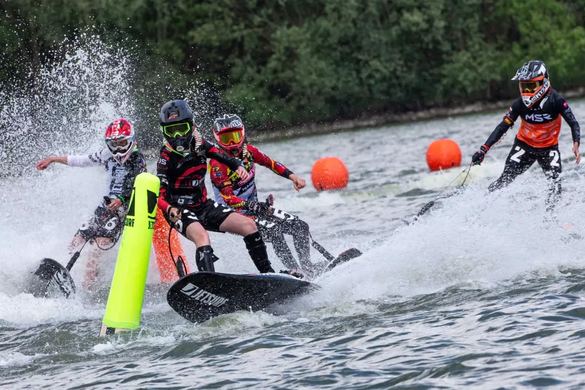 Çeşme'de Dünya Motosurf Şampiyonası Başlıyor