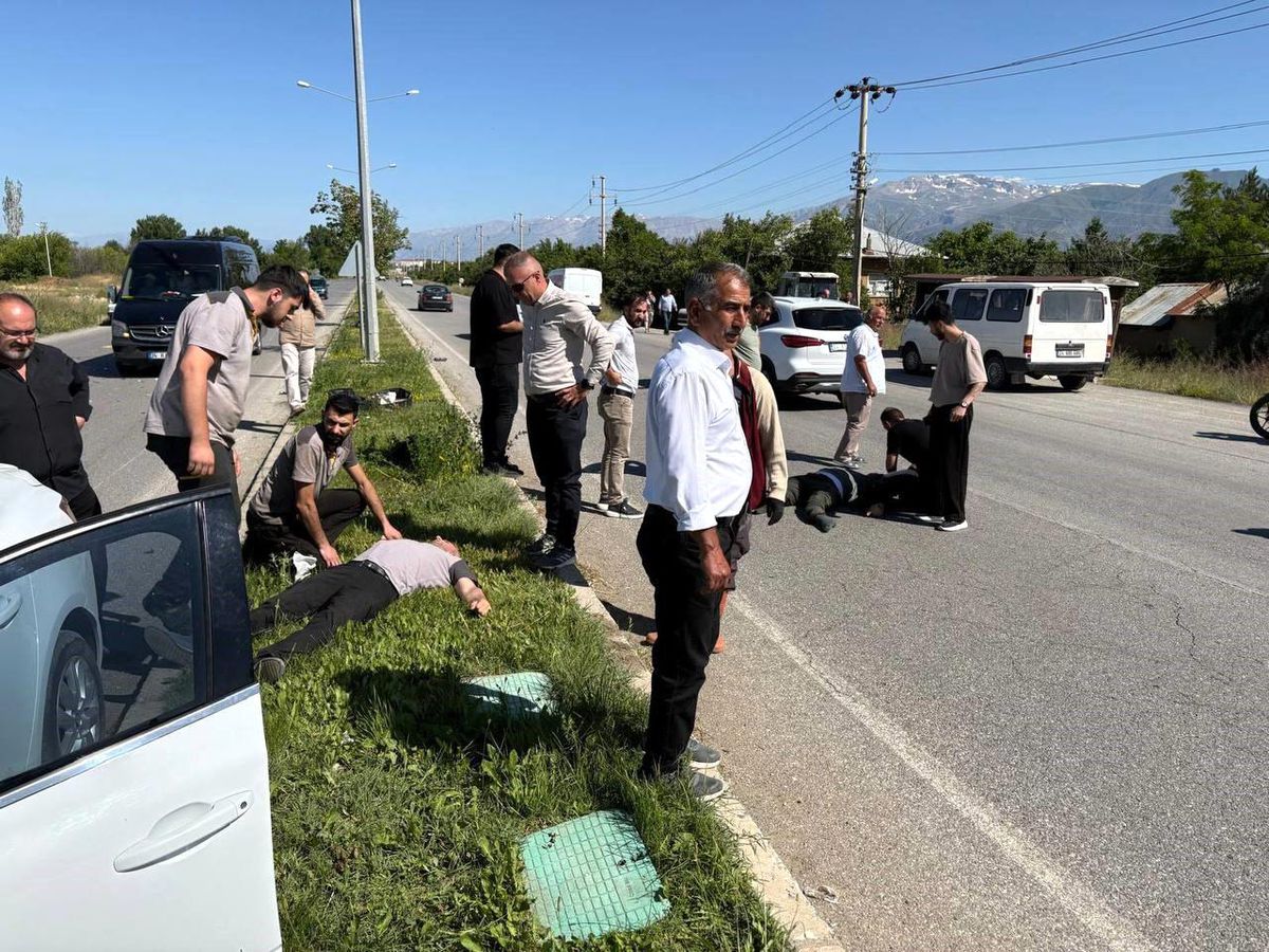 Erzincan'da otomobil ve motosiklet çarpıştı: 1 ölü, 1 yaralı