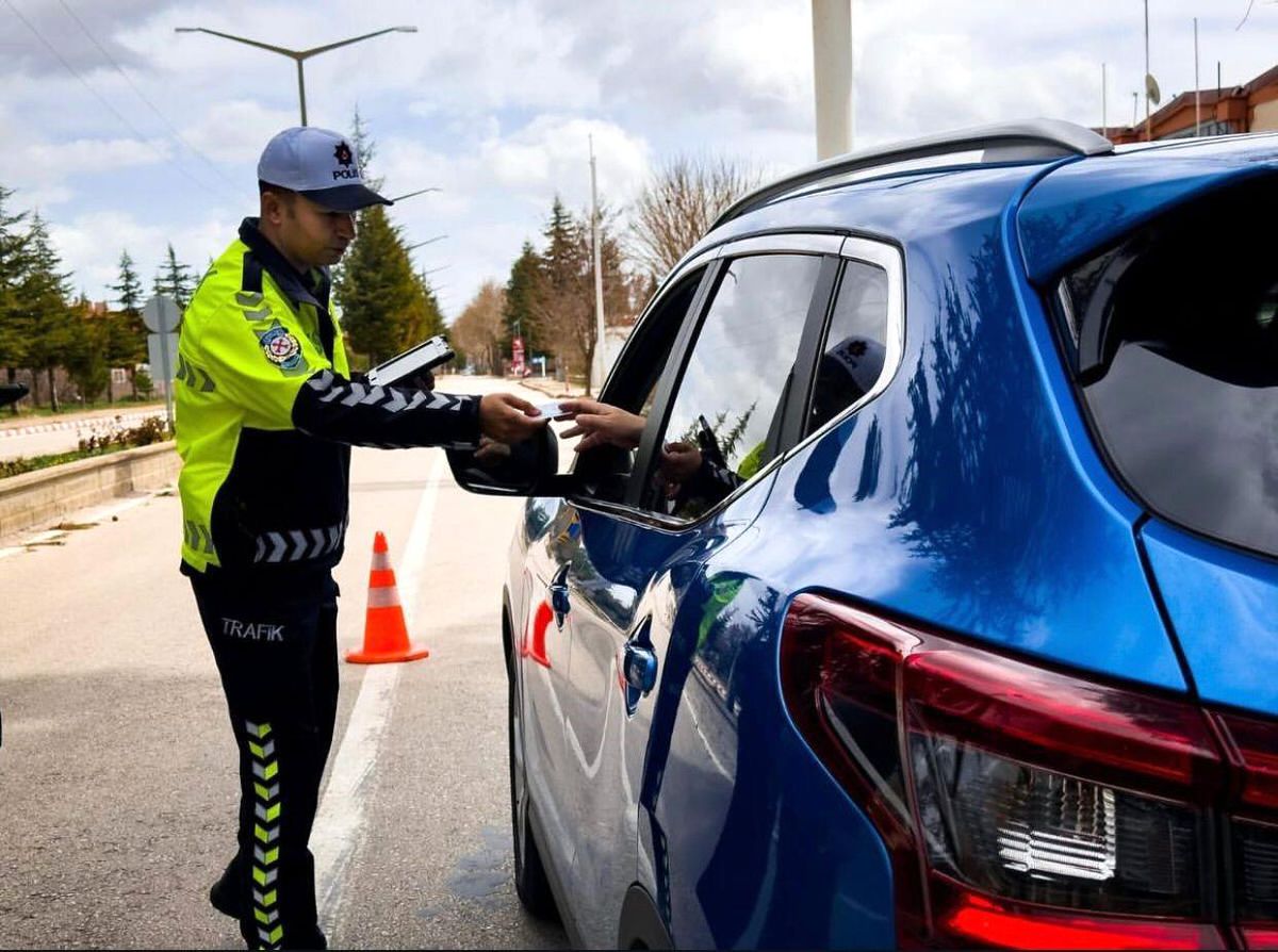 Isparta'da Düzensiz Göç ve Trafik Güvenliği İçin Huzur Uygulaması
