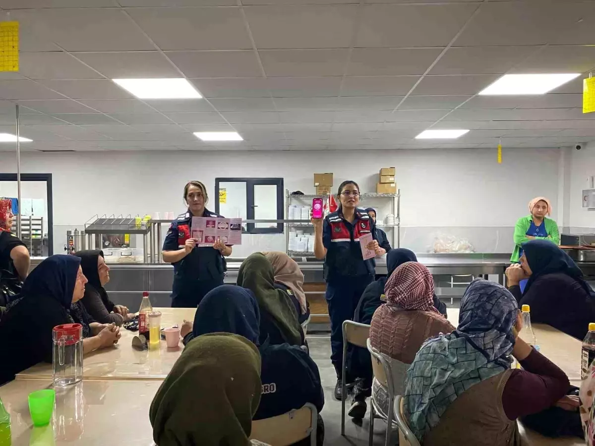 Aksaray'da Kadına Yönelik Şiddetle Mücadele İçin KADES Eğitimi