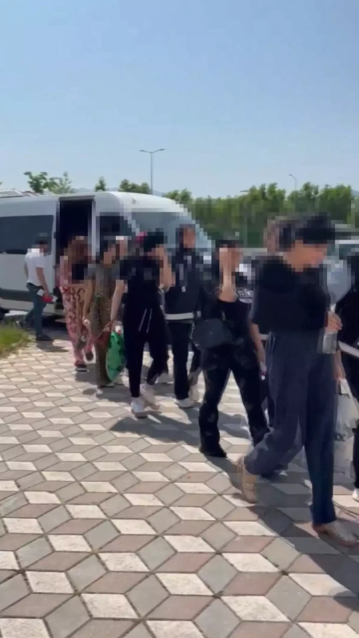 Kocaeli ve İstanbul'da Fuhuş Operasyonu: 6 Gözaltı, 6 Kadın Kurtarıldı