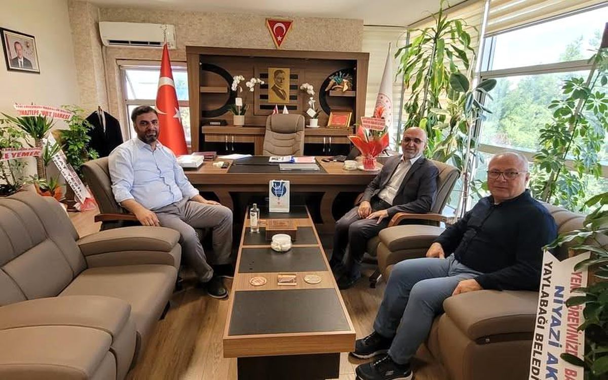 Afyonkarahisar İl Müftüsü'nden Gençlik ve Spor İl Müdürü'ne Ziyaret