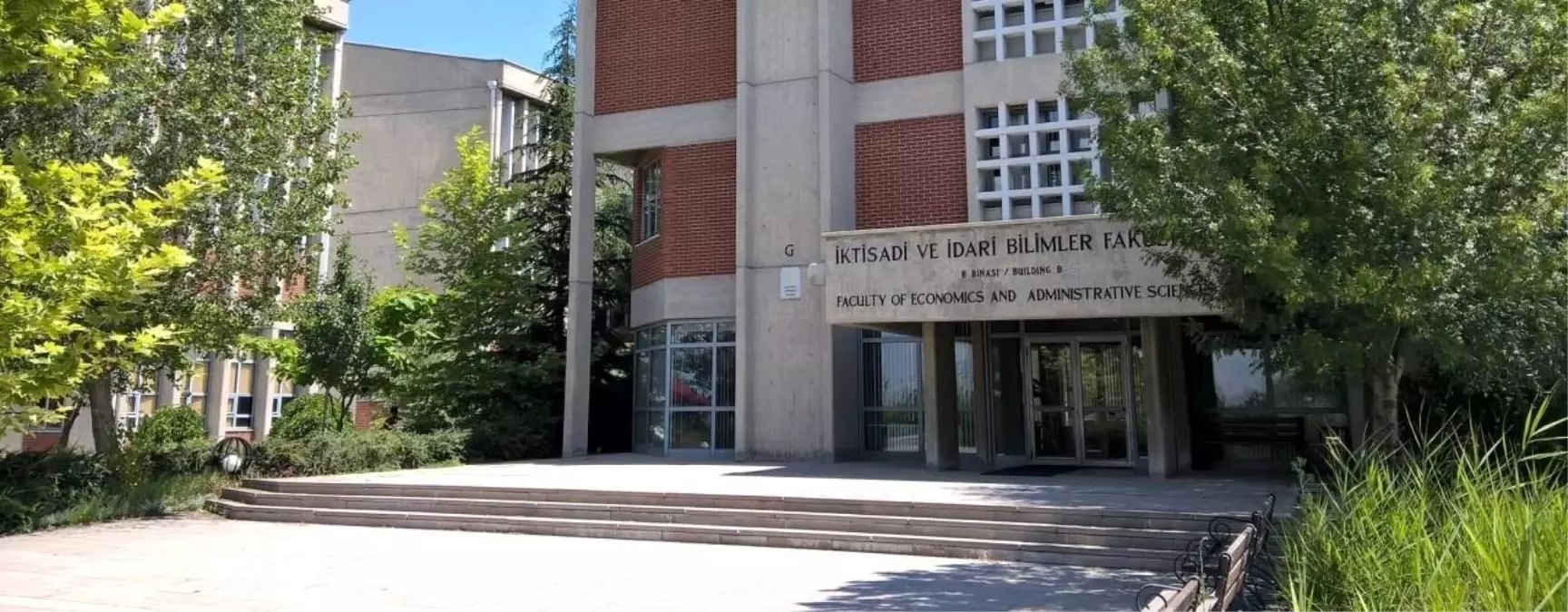 ODTÜ Mezuniyet Töreninde Dansöz Krizi