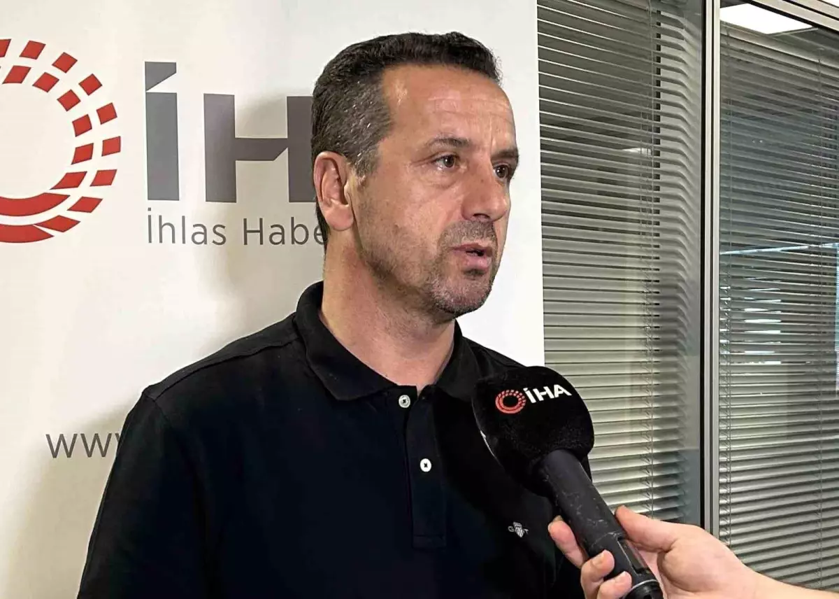 Saffet Akyüz: 'Kulüplerimiz, hedef koyarken oyunculara bağlı değil, bütçesine göre hareket etmeli'