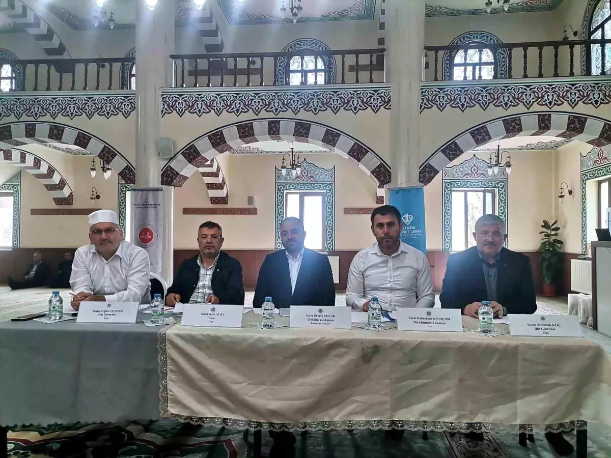Sivas'ta Din Görevlilerine Yöenlik Etkili Hutbe Okuma Yarışması Düzenlendi