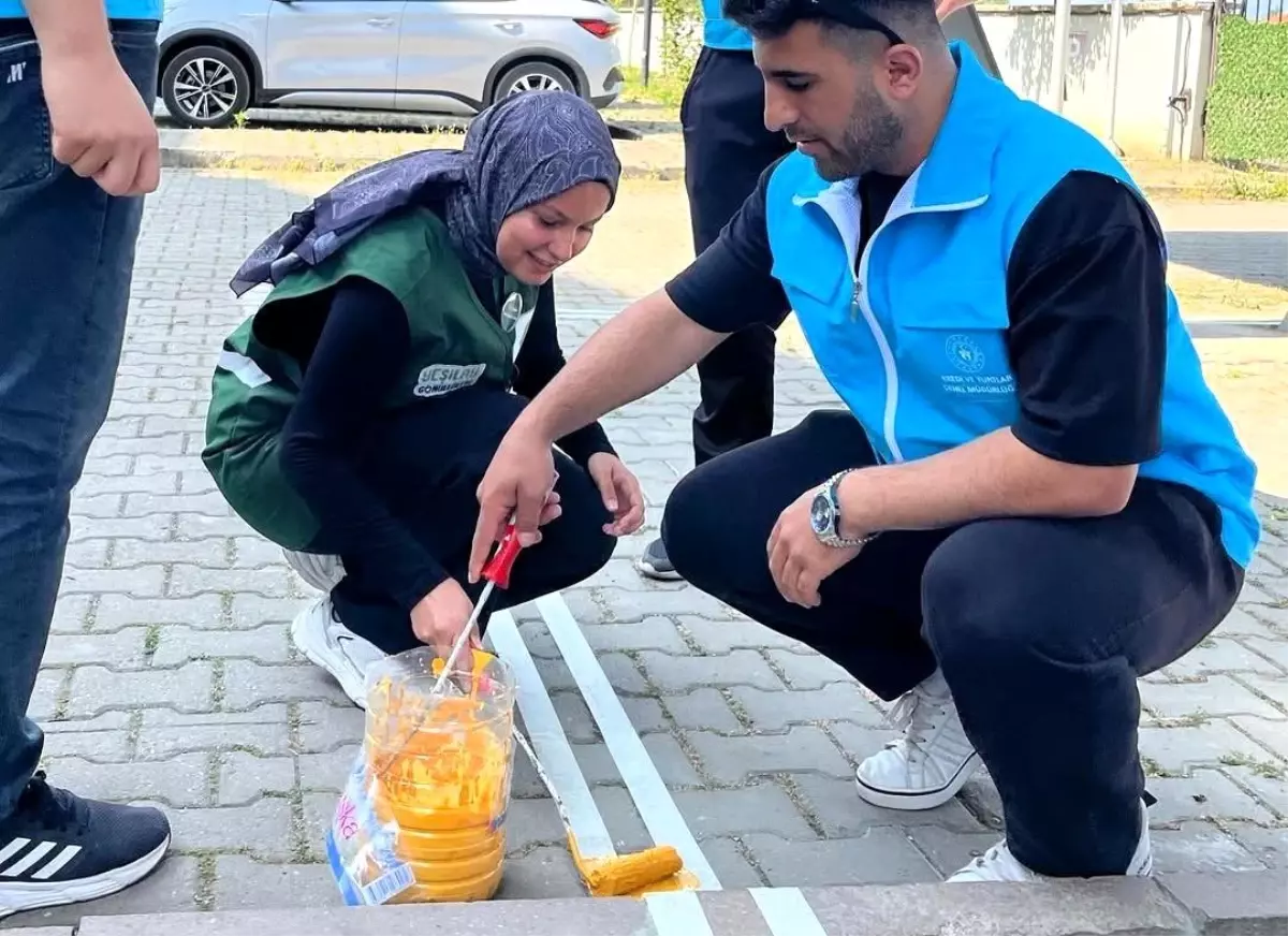 SUBÜ Genç Yeşilay Topluluğu'ndan 'Dumansız Hava Sahası' Uygulaması