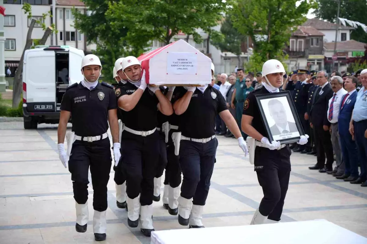 Edirne Vali Yardımcısı Erdoğan Beypınar Son Yolculuğuna Uğurlandı