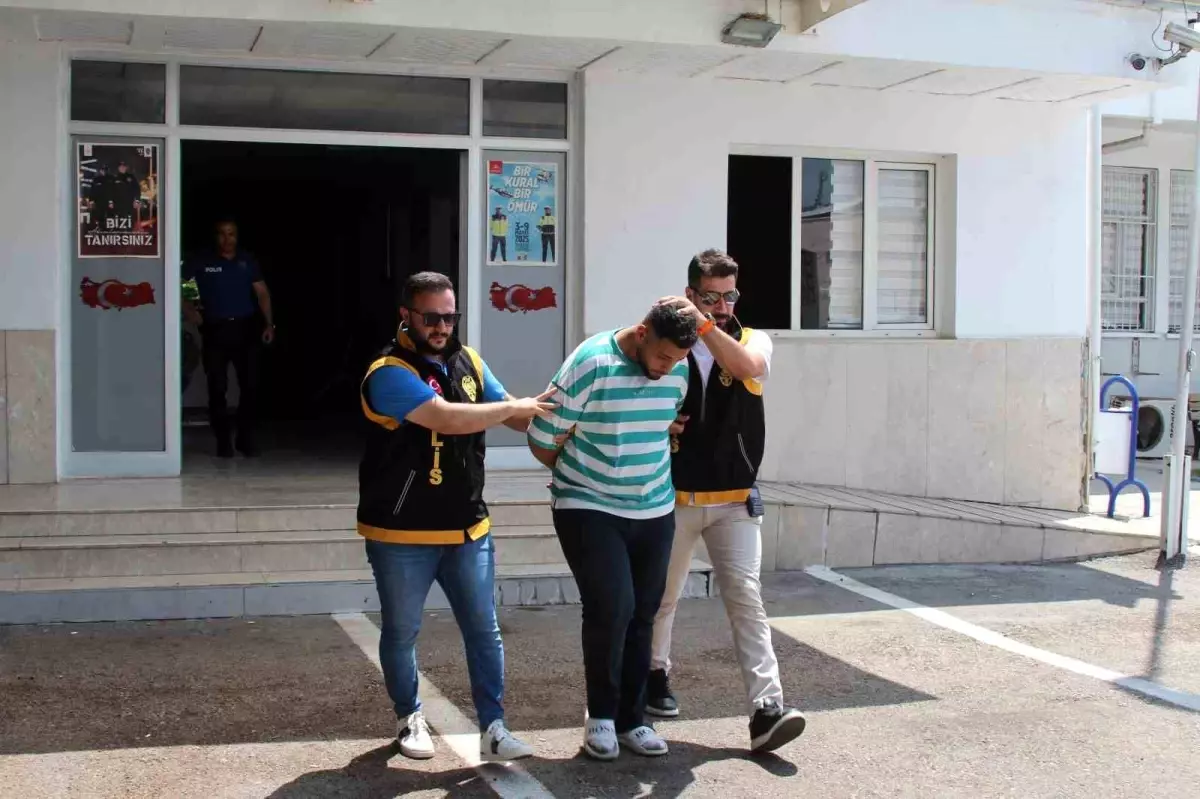 Adana'da Araçlara Zarar Veren Şüpheli Yakalandı