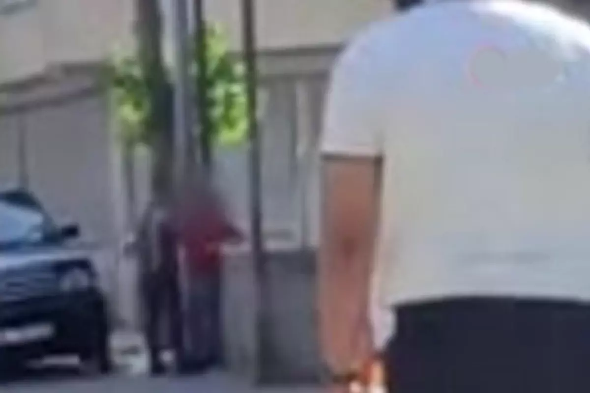 Arnavutköy'de bir kadın sokak ortasında darbedildi