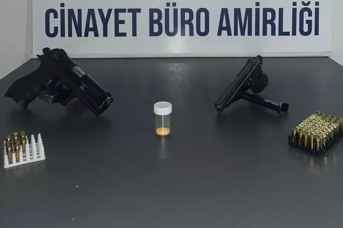 Ayakkabısından dünyanın en pahalı kimyasalı çıktı, 'Yolda buldum' dedi