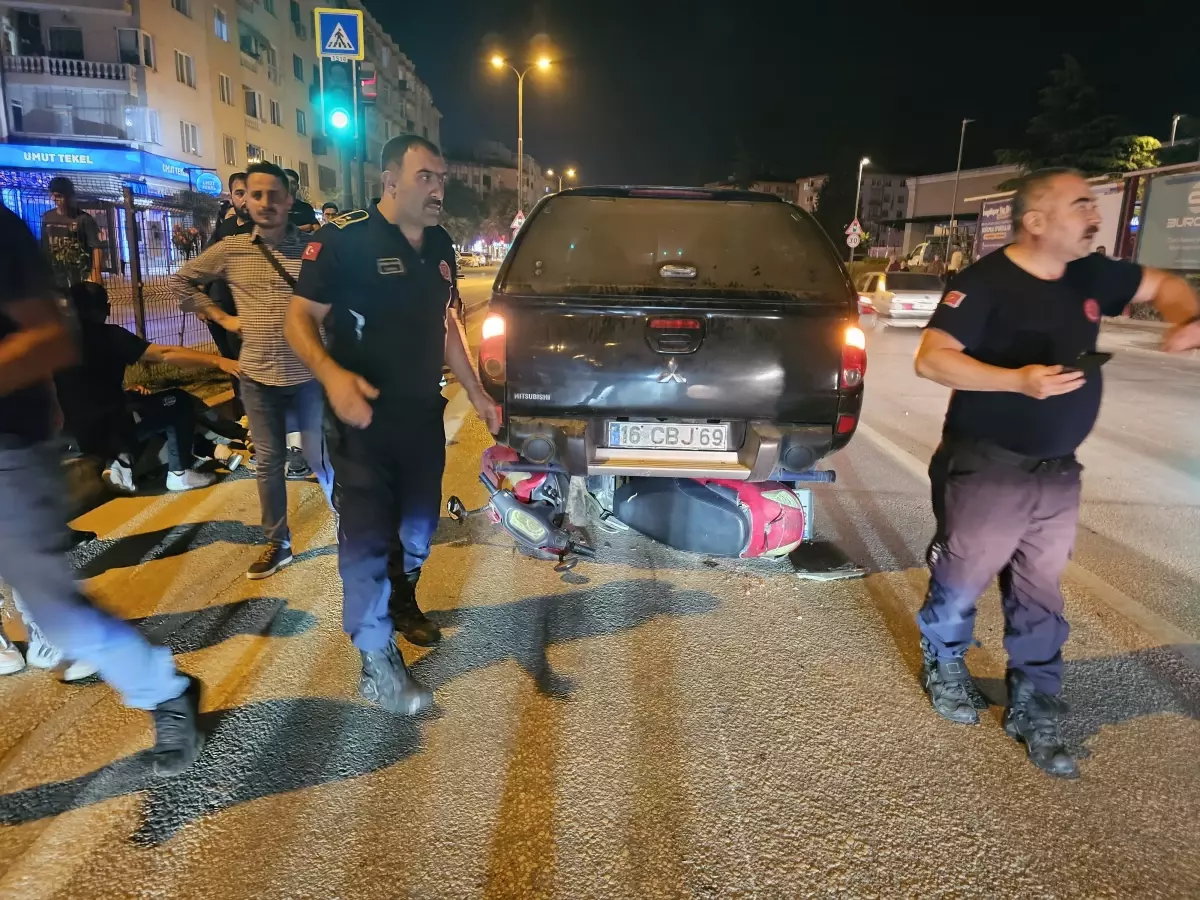 İnegöl'de Motosiklet Kazası: Sürücü Hafif Yaralandı
