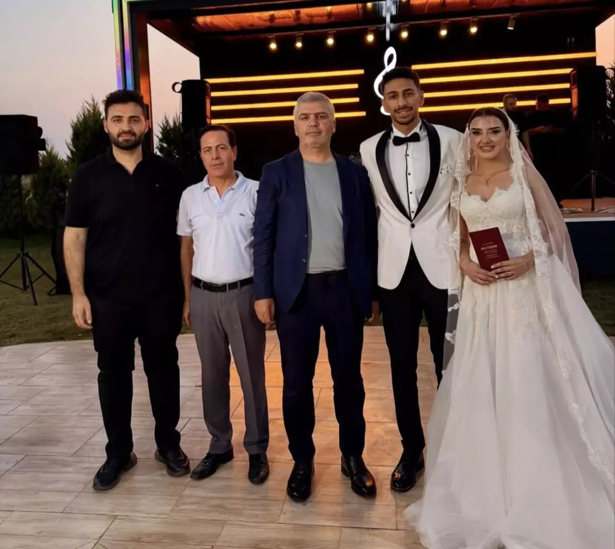 Muşspor'da Düğün ve Sözleşme Bir Arada
