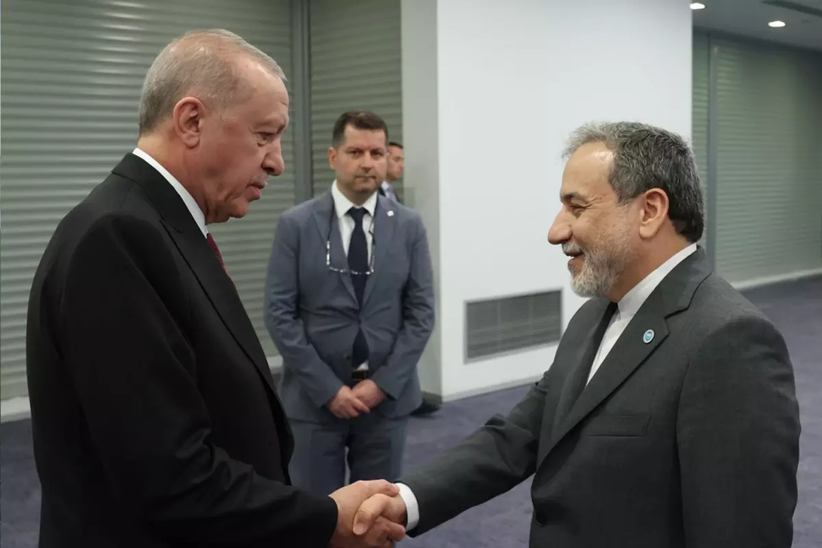 Cumhurbaşkanı Erdoğan, İran Dışişleri Bakanı Arakçi'yi kabul etti