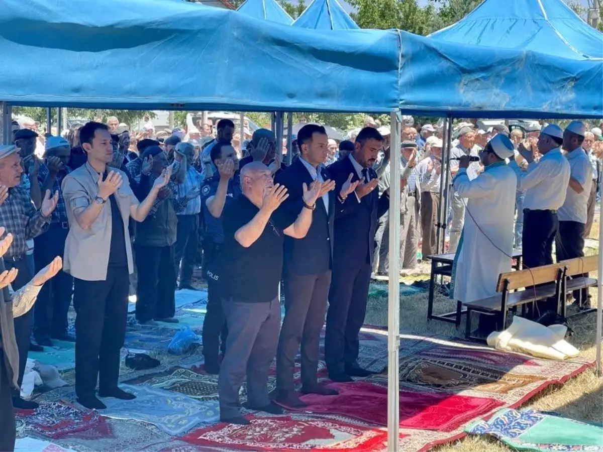 Düzağaç'ta Yağmur Duası Gerçekleştirildi