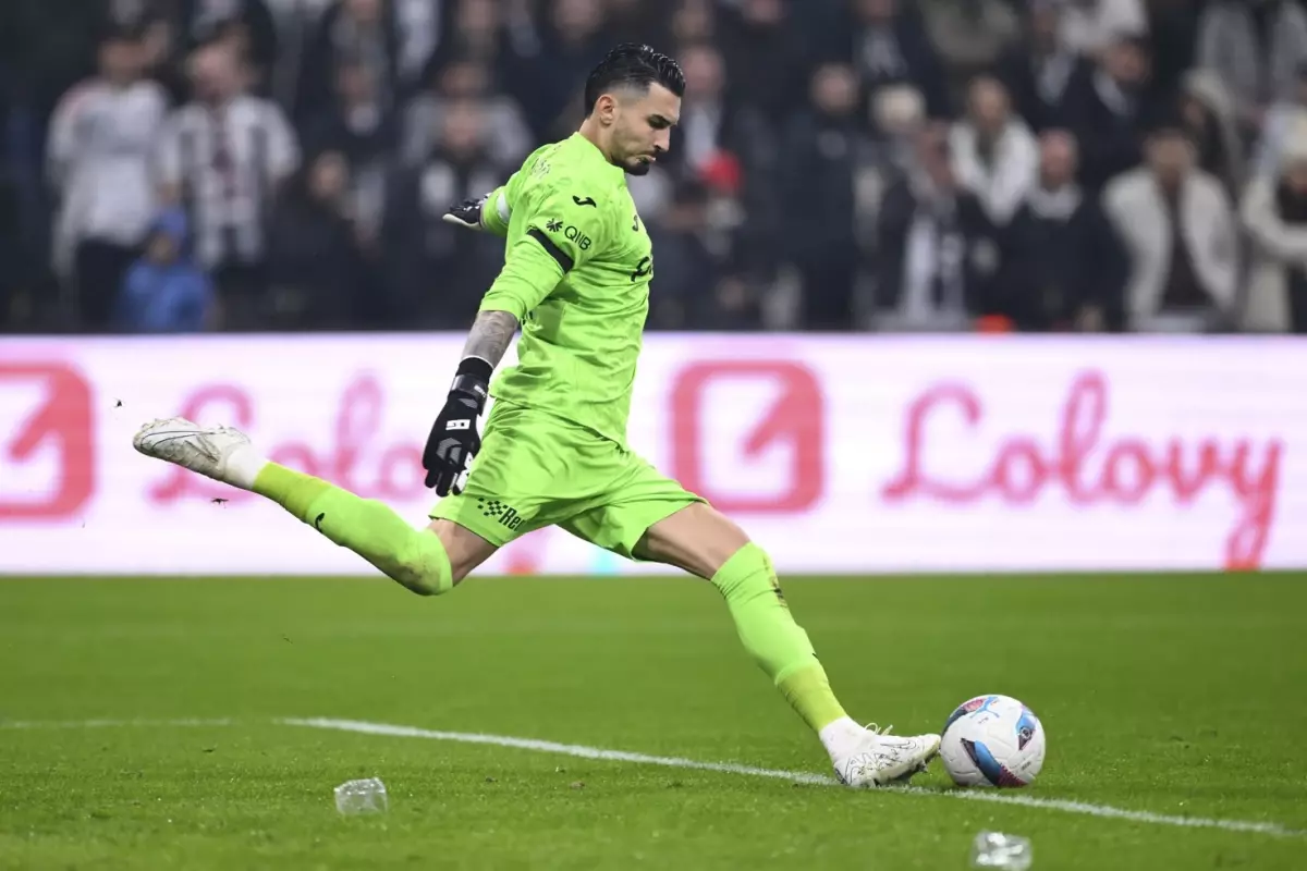 Görüşmeler başadı! Uğurcan adım adım Süper Lig devine