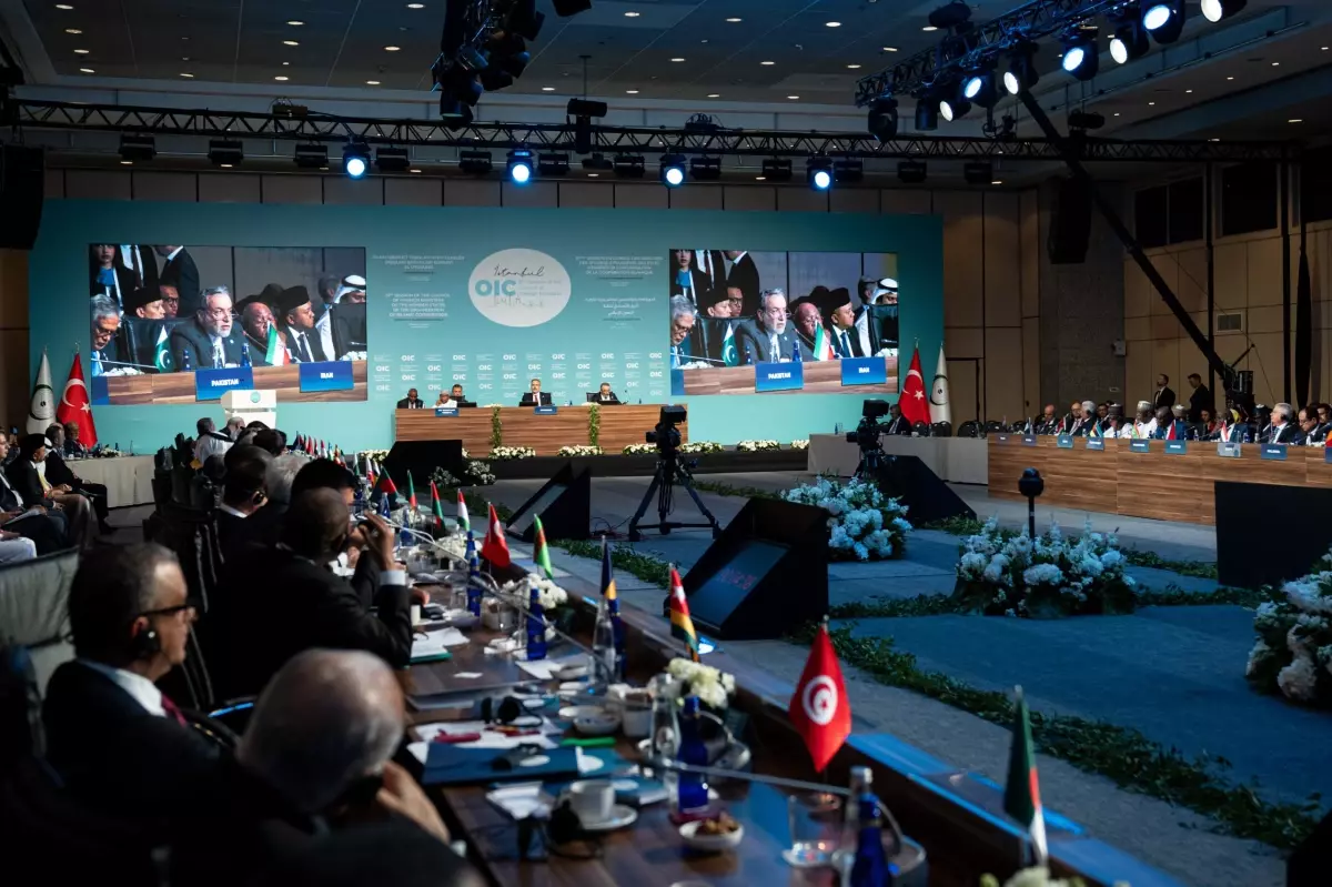 İslam İşbirliği Teşkilatı Dışişleri Bakanları Konseyi'nin 51. Oturumu Başladı