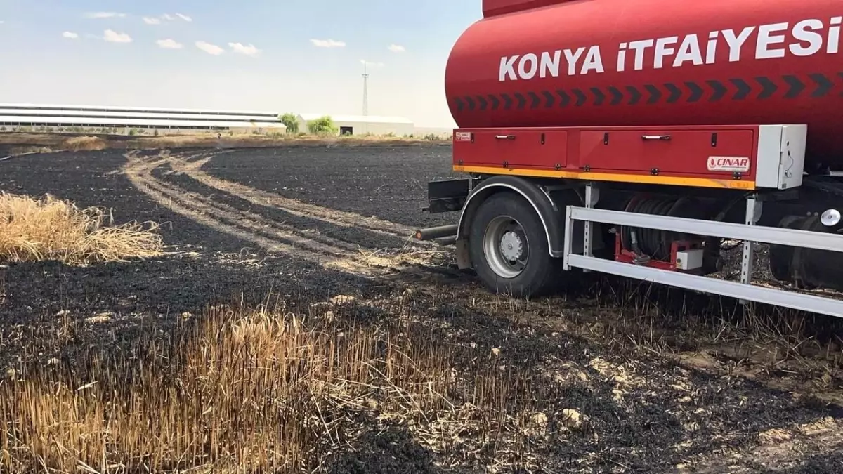 Konya'da Hasadı Bekleyen Buğday Tarlasında Yangın