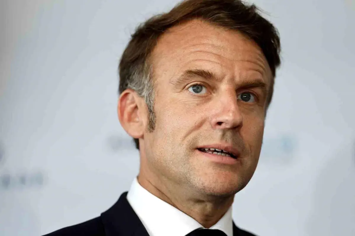 Macron'dan İran'a Nükleer Program Uyarısı