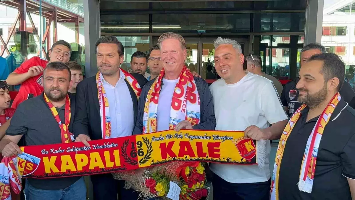 Kayserispor'un Yeni Teknik Direktörü Markus Gisdol Kayseri'ye Geldi