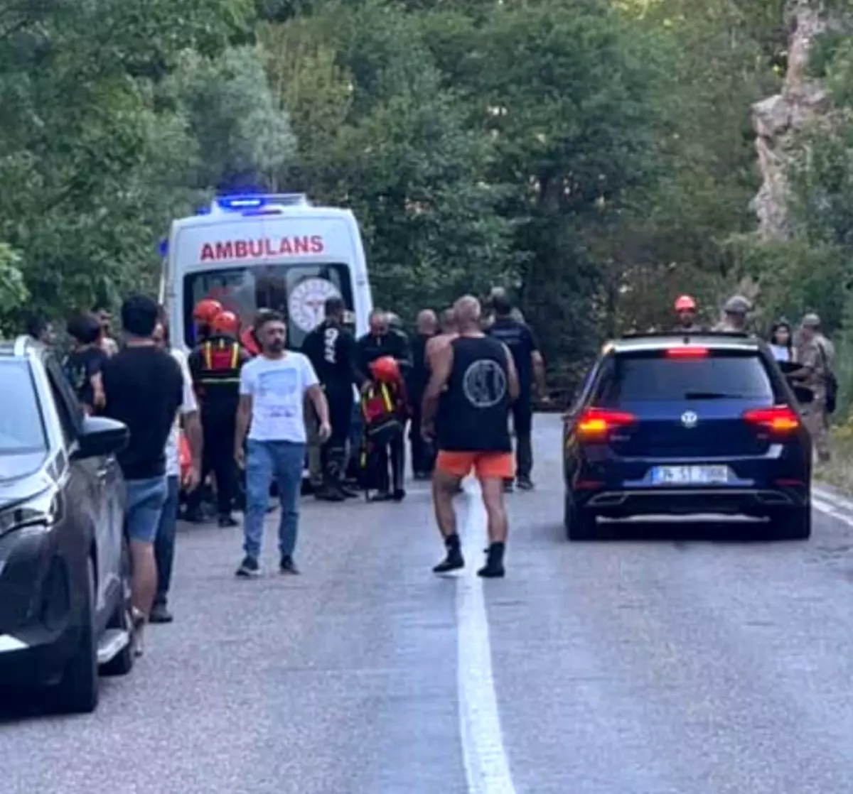 Munzur Çayı'na Düşen Genç Kız Yoğun Bakımda