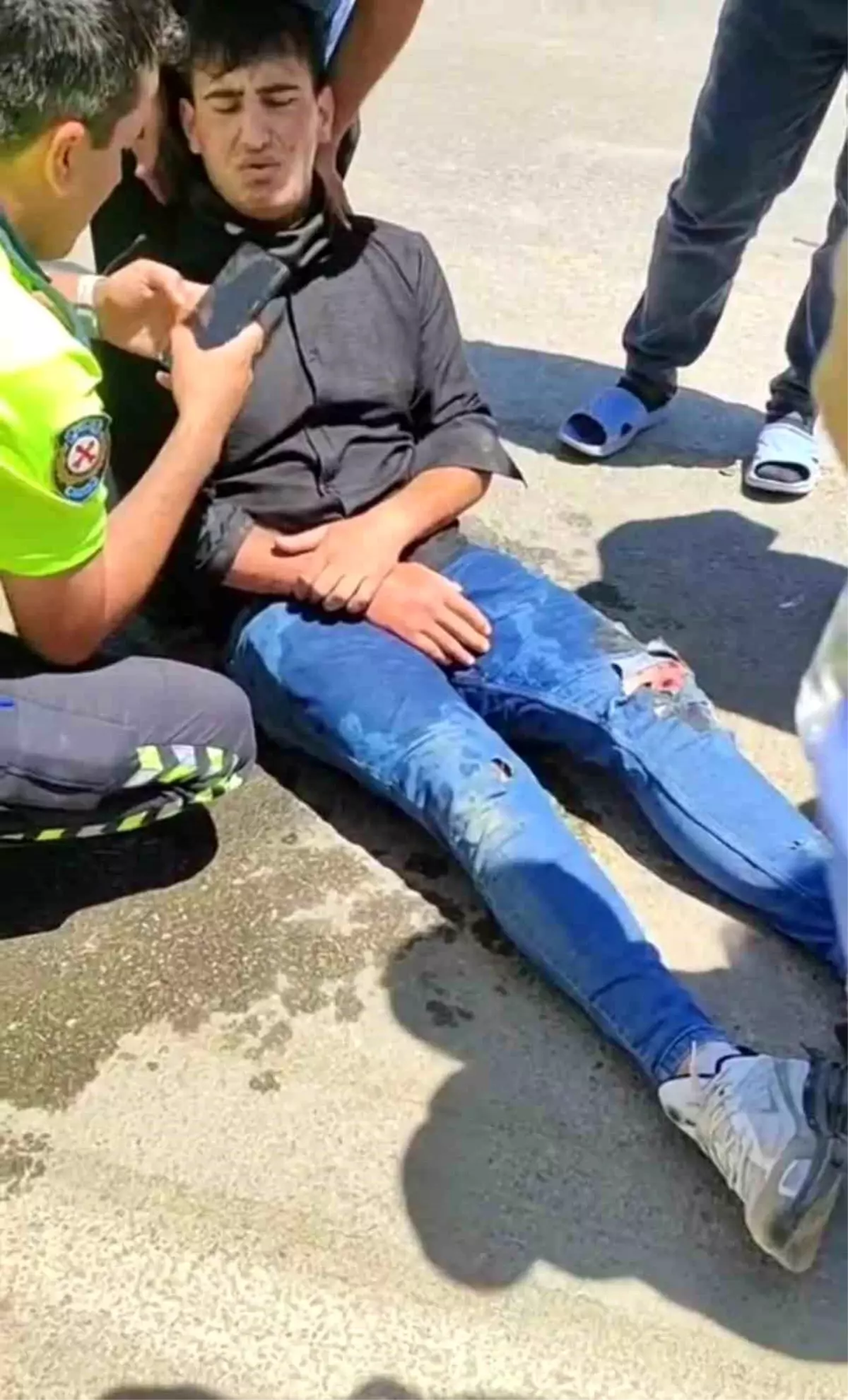 Muş'ta Motosiklet ile Hafif Ticari Araç Çarpıştı: 1 Yaralı