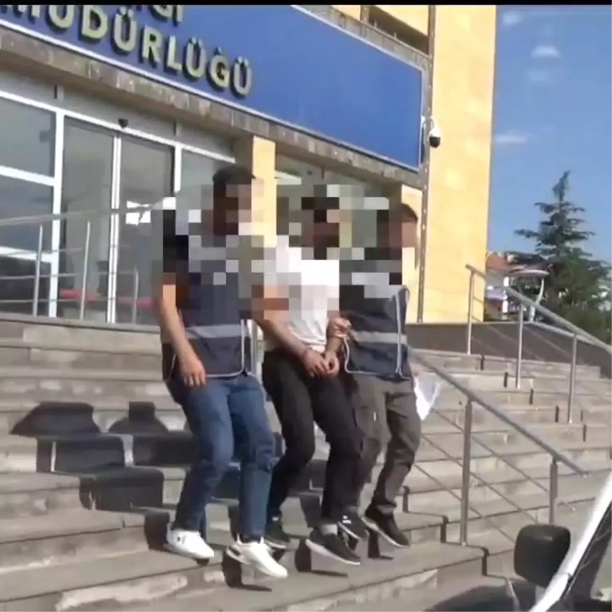 Bor'da Cezaevi Fırası ve Suç Ortağı Tutuklandı