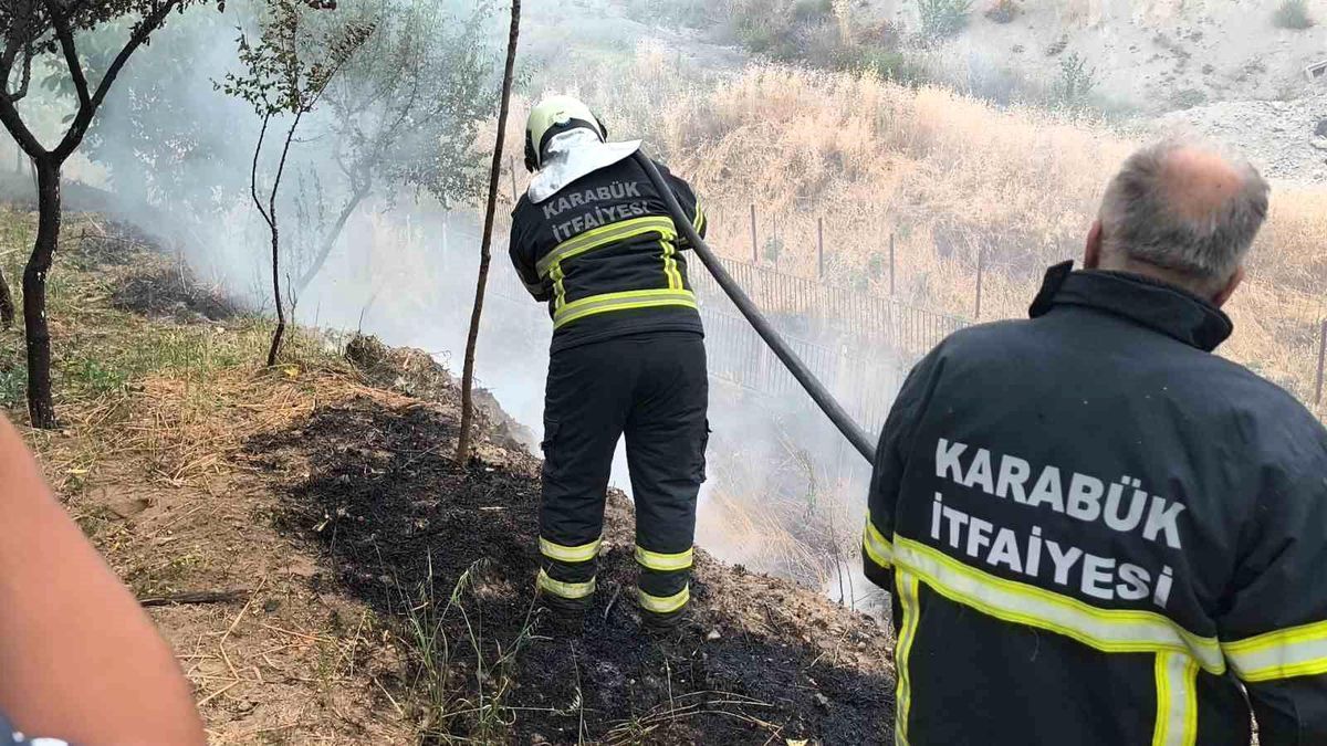 Karabük'te Otluk Alanda Yangın Kontrol Altına Alındı
