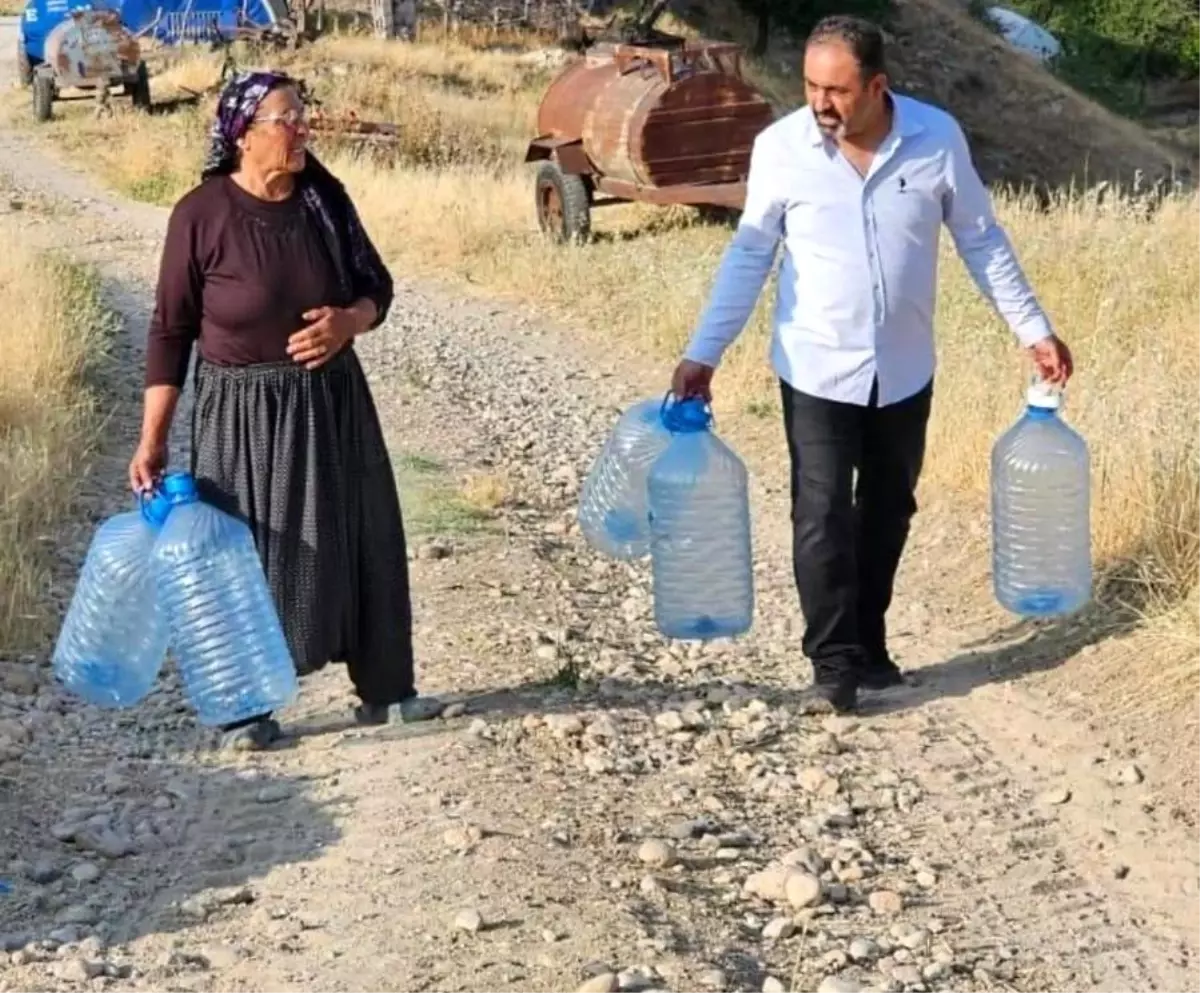 Gümüşlü Köyü'nde 40 Gündür Su Yok, Halk Çözüm Bekliyor