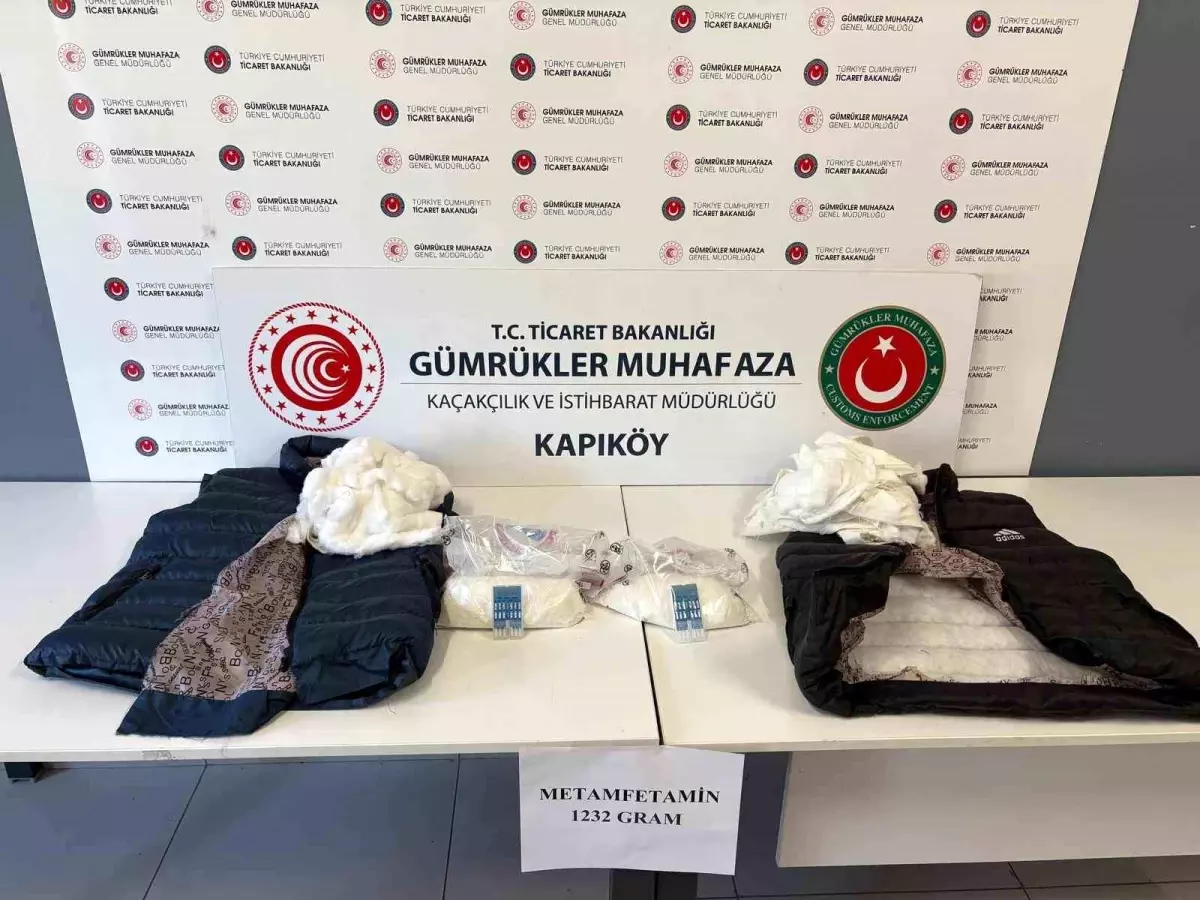 Ticaret Bakanlığı'ndan Kaçakçılıkla Mücadele Operasyonları: 34 Milyar TL Değerinde Eşya Ele Geçirildi