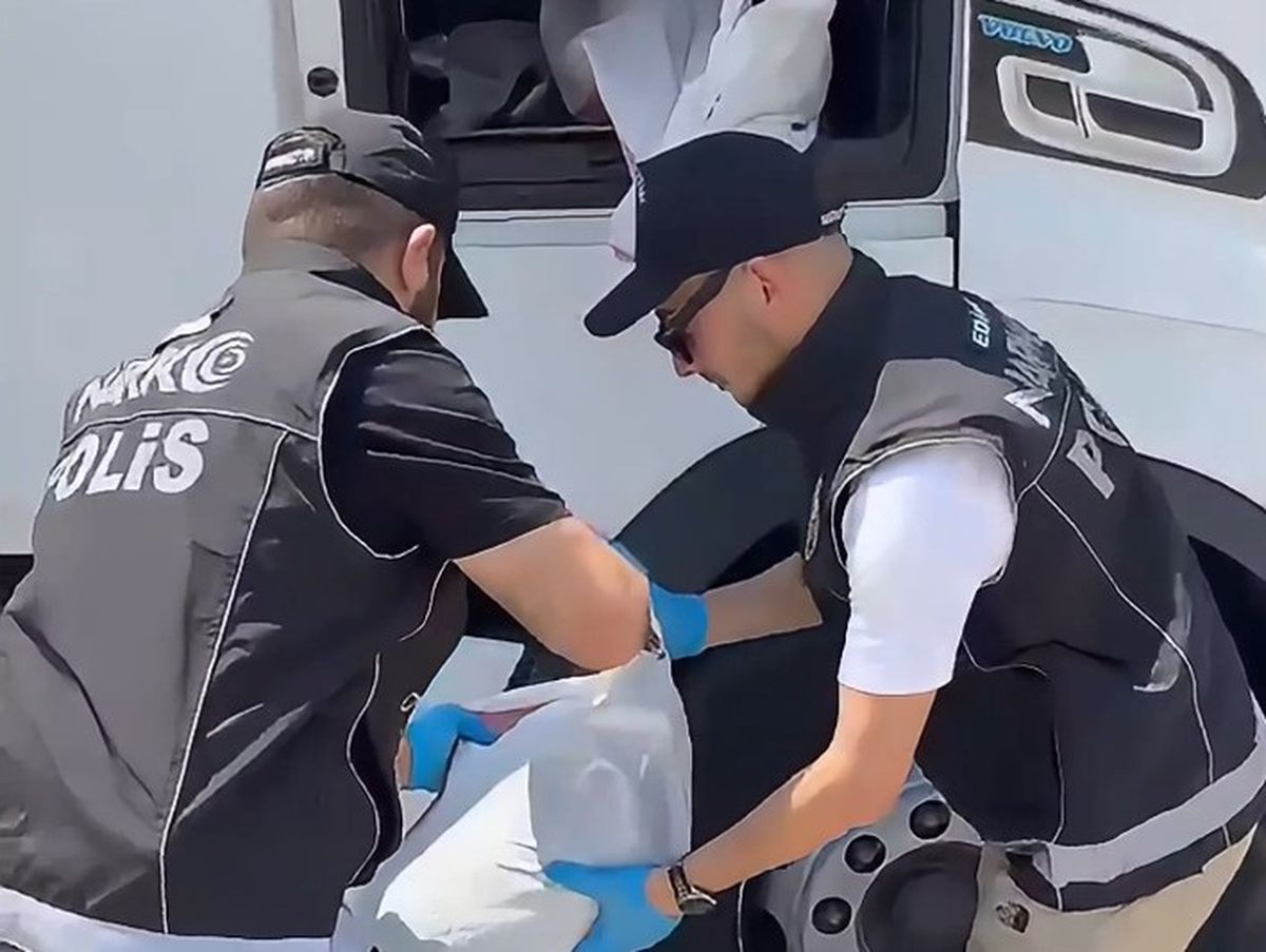 Edirne'de 18 Kilo Kokain Ele Geçirildi, 3 Şüpheli Tutuklandı