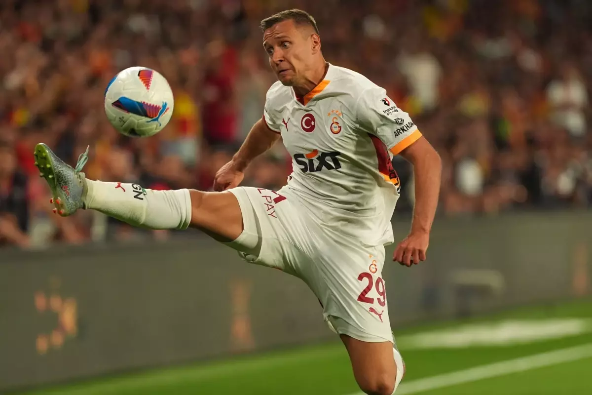 4 ay önce göndermişlerdi! Lens, Frankowski'yi geri istiyor
