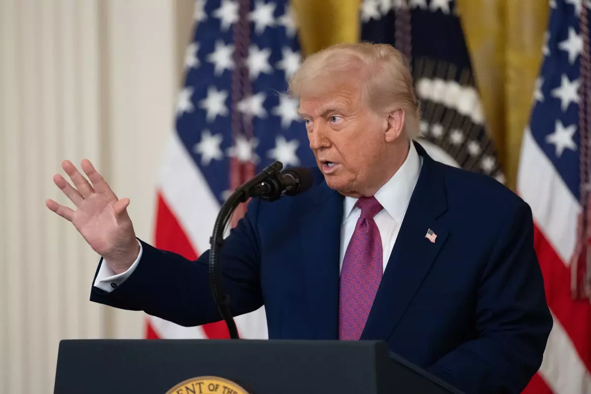 Trump, İran'ın Nükleer Tesislerine Hava Saldırısı Düzenlendiğini Açıkladı