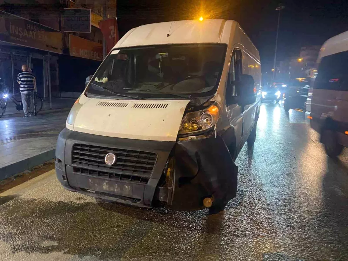 Serik'te Minibüsün Çarptığı 12 Yaşındaki Çocuk Hayatını Kaybetti