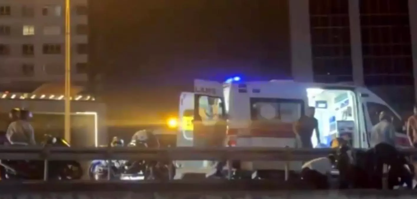Bahçelievler'de Motosiklet ile Otomobil Çarpıştı: Sürücü Ağır Yaralı