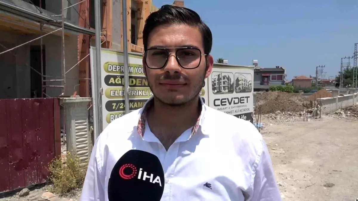 Hatay'da İşçilere Moral Vermek İçin Davul ve Zurna Çaldılar