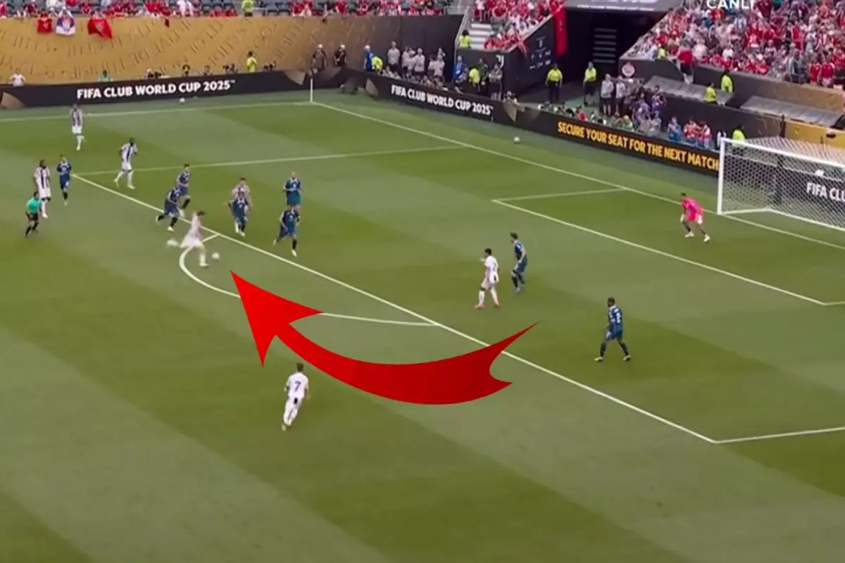 Ne gol ama! Kenan Yıldız örümcek ağlarını aldı