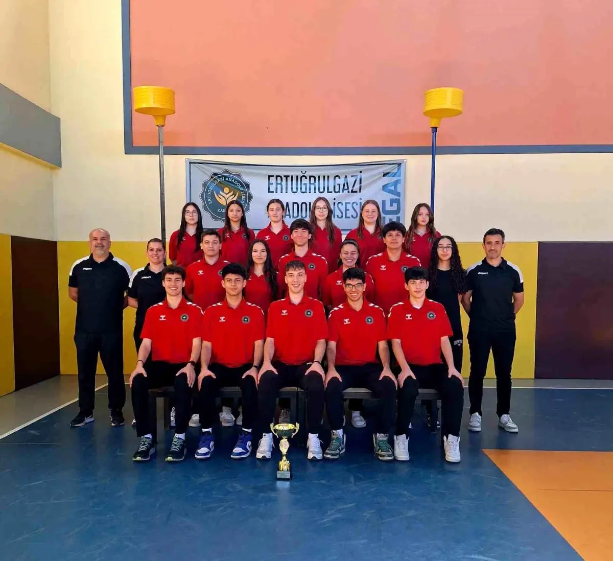 Kartepe Ertuğrul Gazi Anadolu Lisesi Korfbol Takımı Türkiye Şampiyonu Oldu
