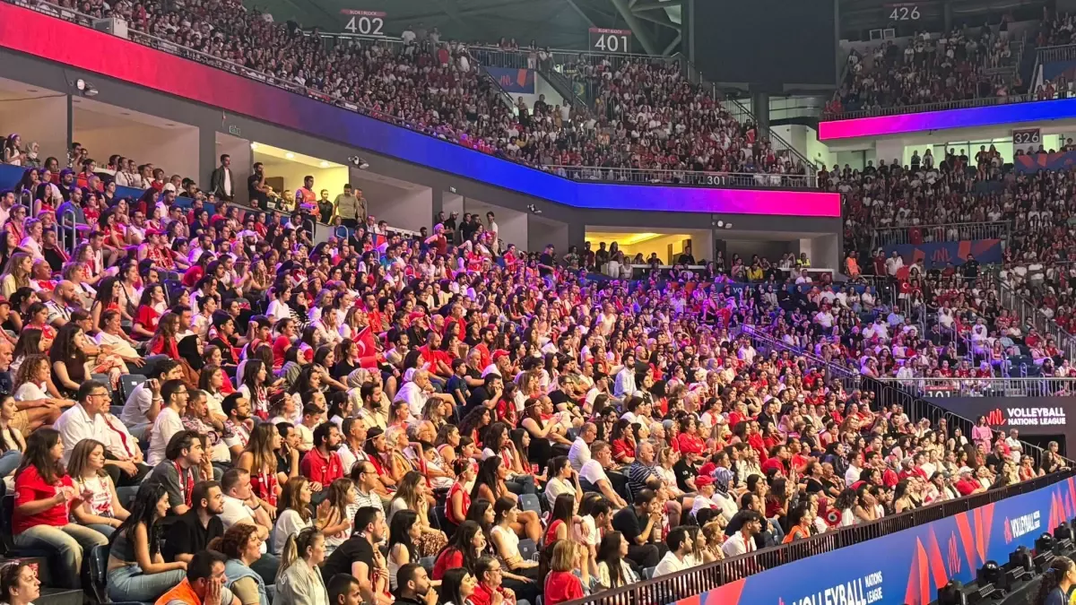 A Milli Kadın Voleybol Takımı, Brezilya'ya 3-1 Mağlup Oldu