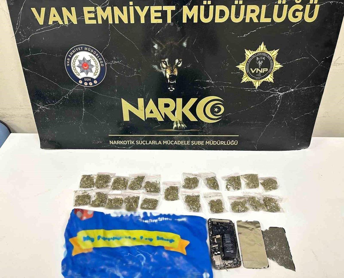 Van'da Uyuşturucu Satıcılarına Operasyon: 27 Şahsa İşlem Yapıldı