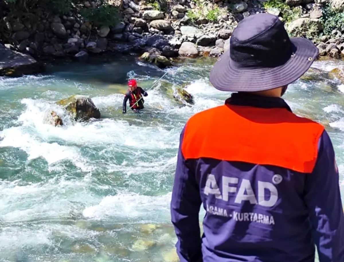 Hakkari'de Kayıp İbrahim Neçir Kom İçin Arama Çalışmaları Yeniden Başladı