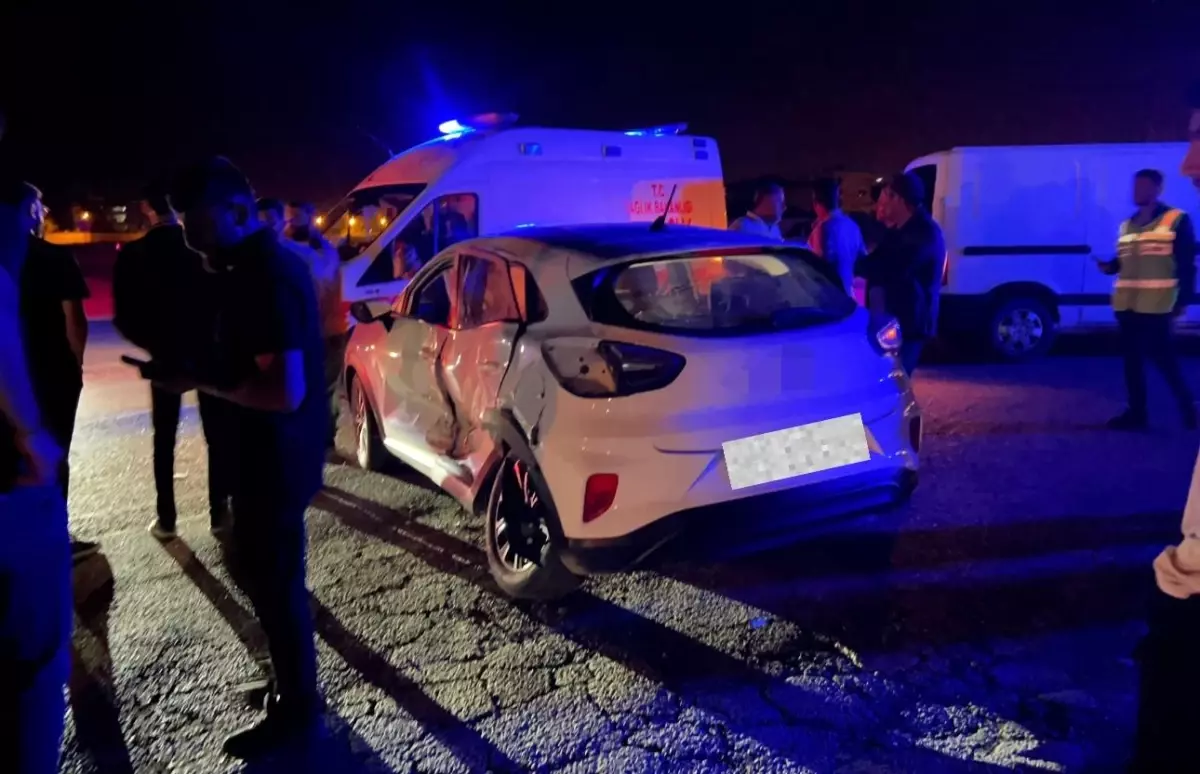 Yüksekova'da Trafik Kazası: 5 Yaralı
