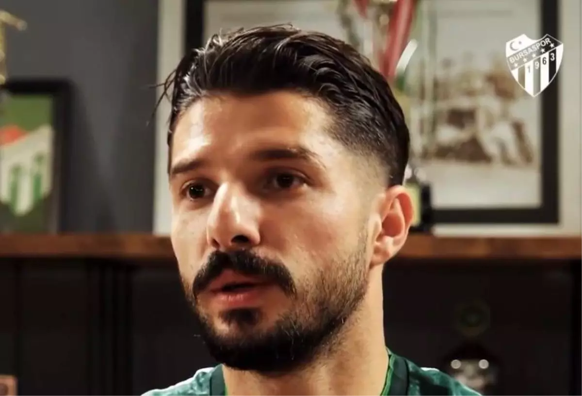 Bursaspor'un Yeni Transferi Berat Gök: 'Şampiyonluk İçin Elimden Geleni Yapacağım'