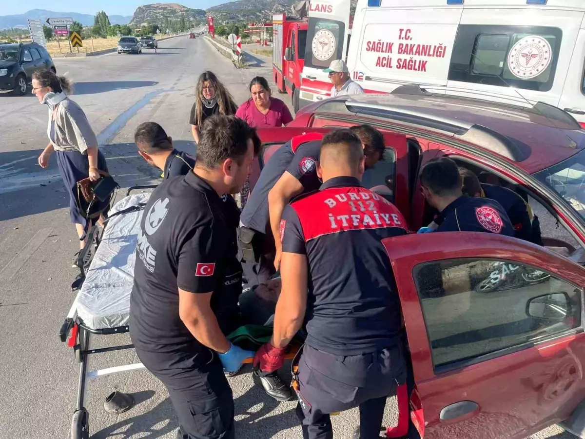 Burdur-Fethiye Karayolunda Kaza: 4 Yaralı