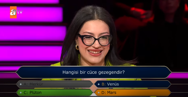 Hangisi bir cüce gezegendir?