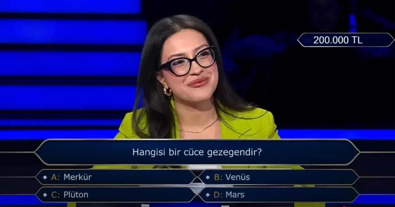 Hangisi bir cüce gezegendir?