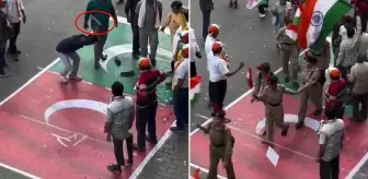 Hindistan'da skandal görüntü! Türk ve Pakistan bayraklarını çiğnediler